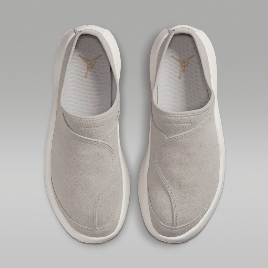 Light Iron Ore/Swan/Legend Medium Brown