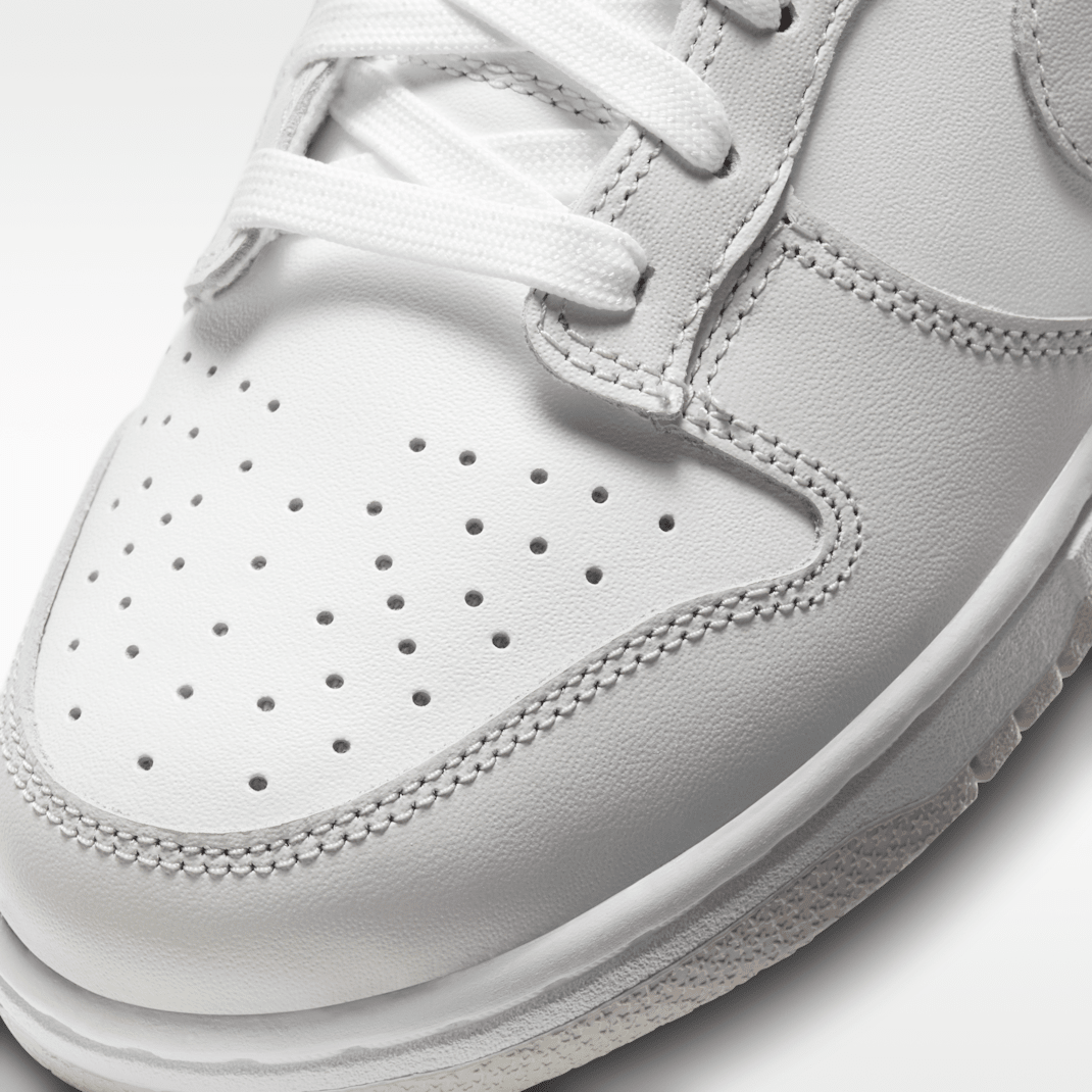 White/White/Photon Dust