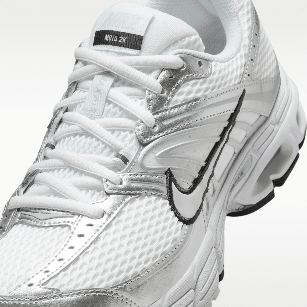 White/Metallic Silver/Black/Photon Dust