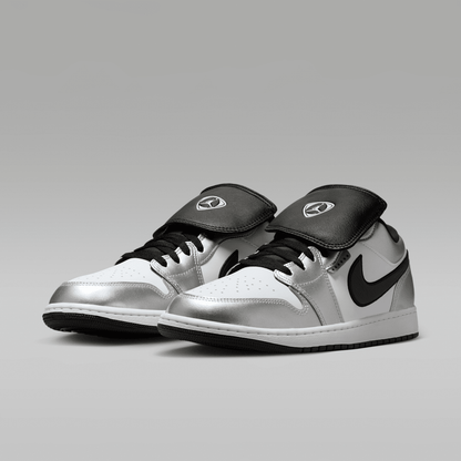White/White/Metallic Silver/Black 2