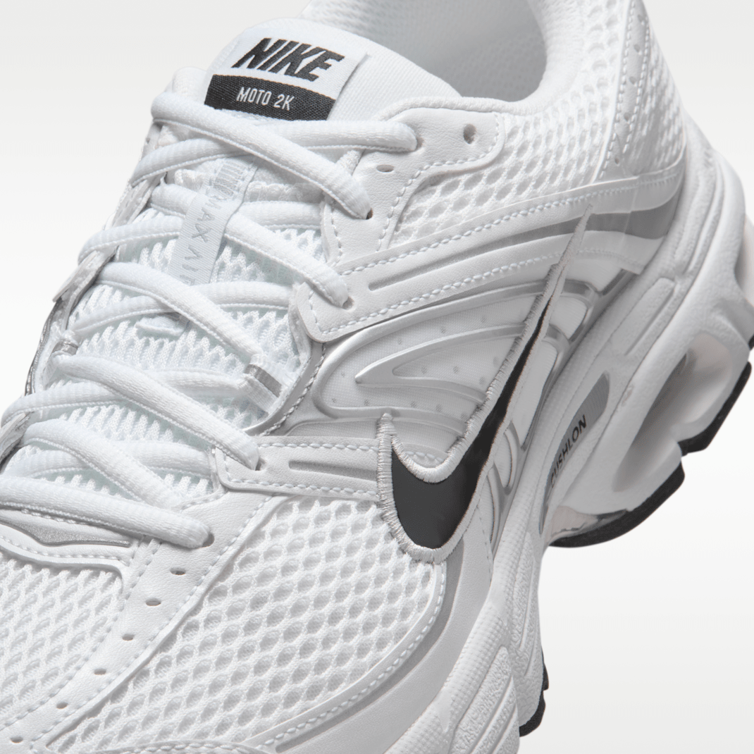 White/Metallic Silver/Photon Dust/Black