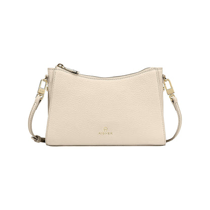 Macadamia white
