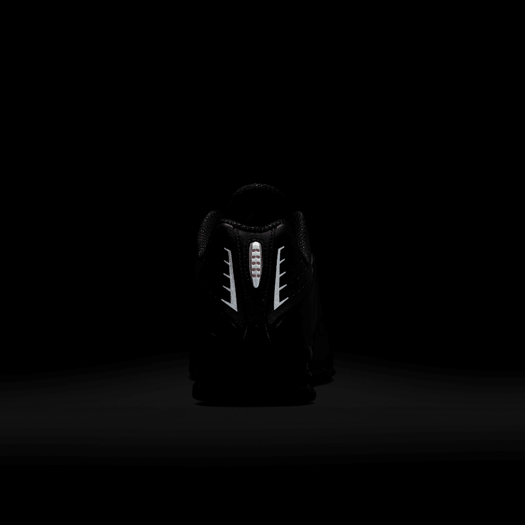 Black/Black/Max Orange/Black