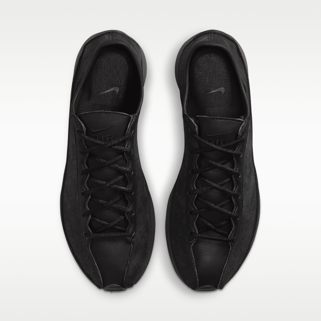 Black/Black/Black