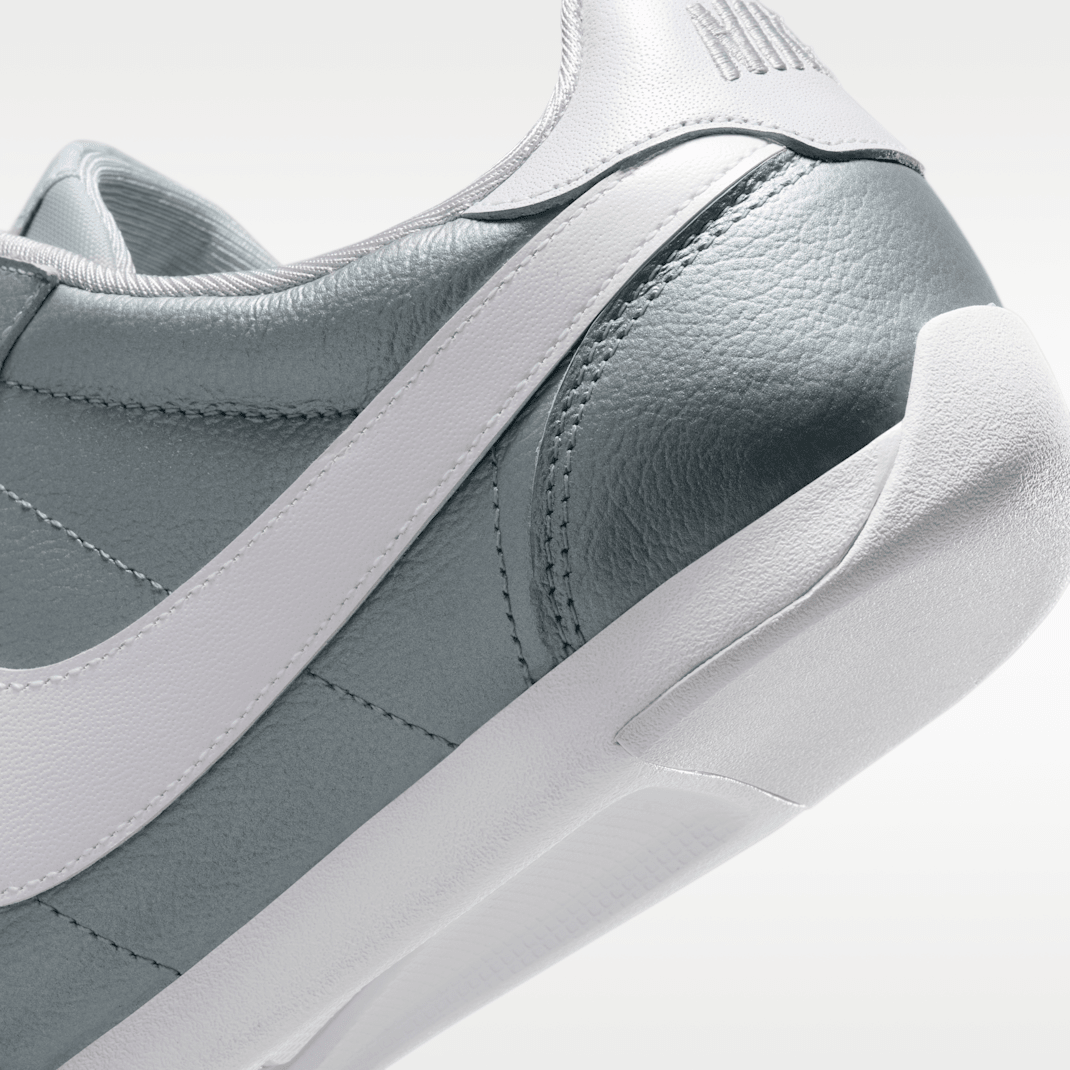 Metallic Silver/Grey Fog/White/White