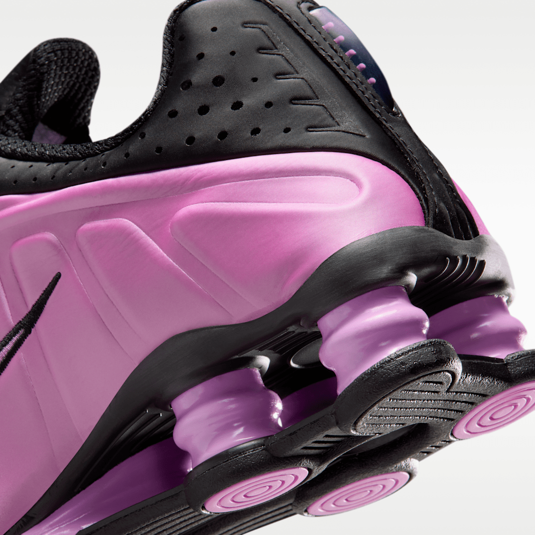 Black/Black/Light Magenta