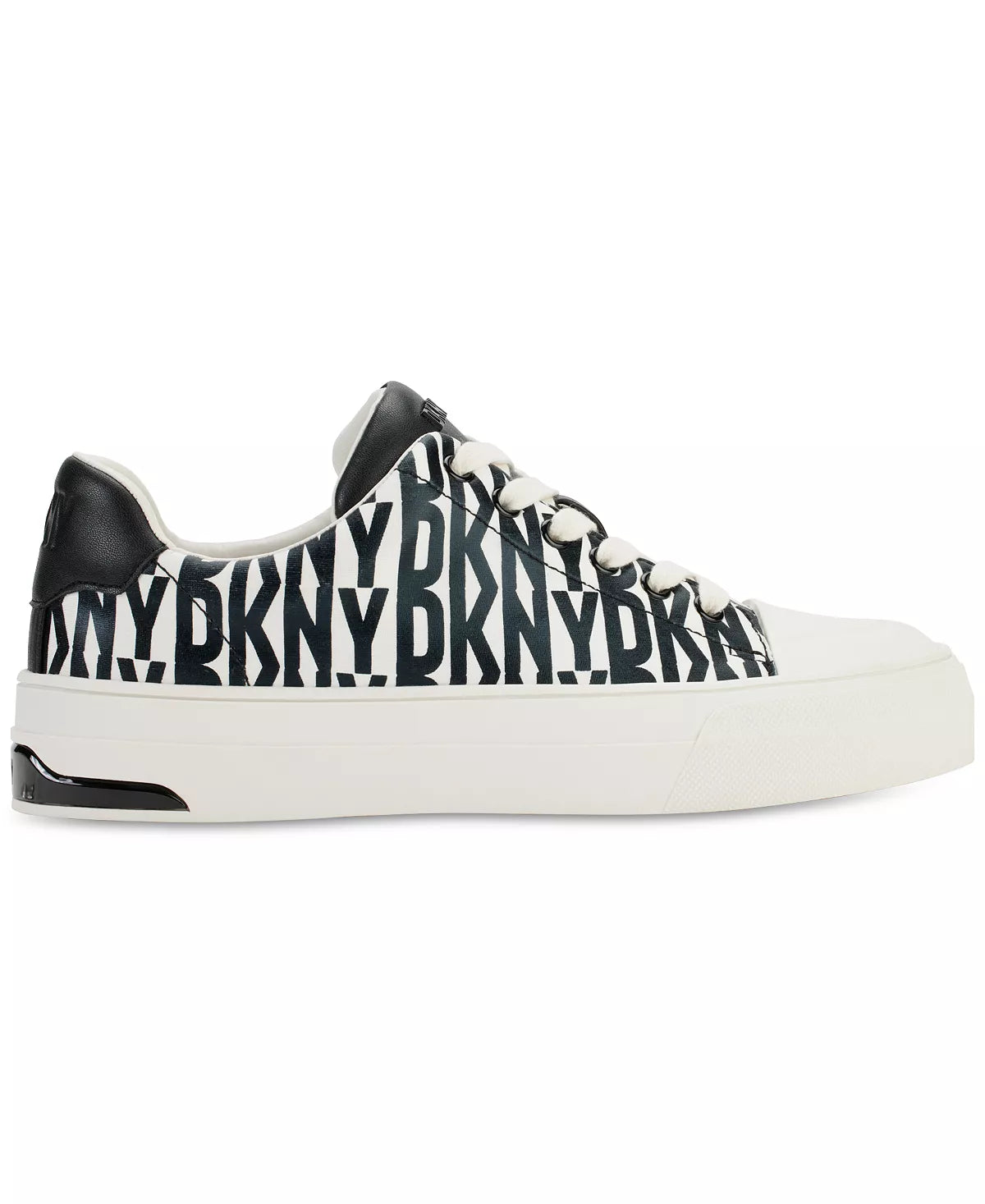 Black/Eggnog