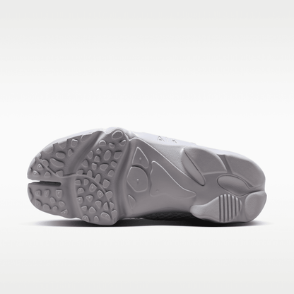 Pure Platinum/Wolf Grey/Pure Platinum