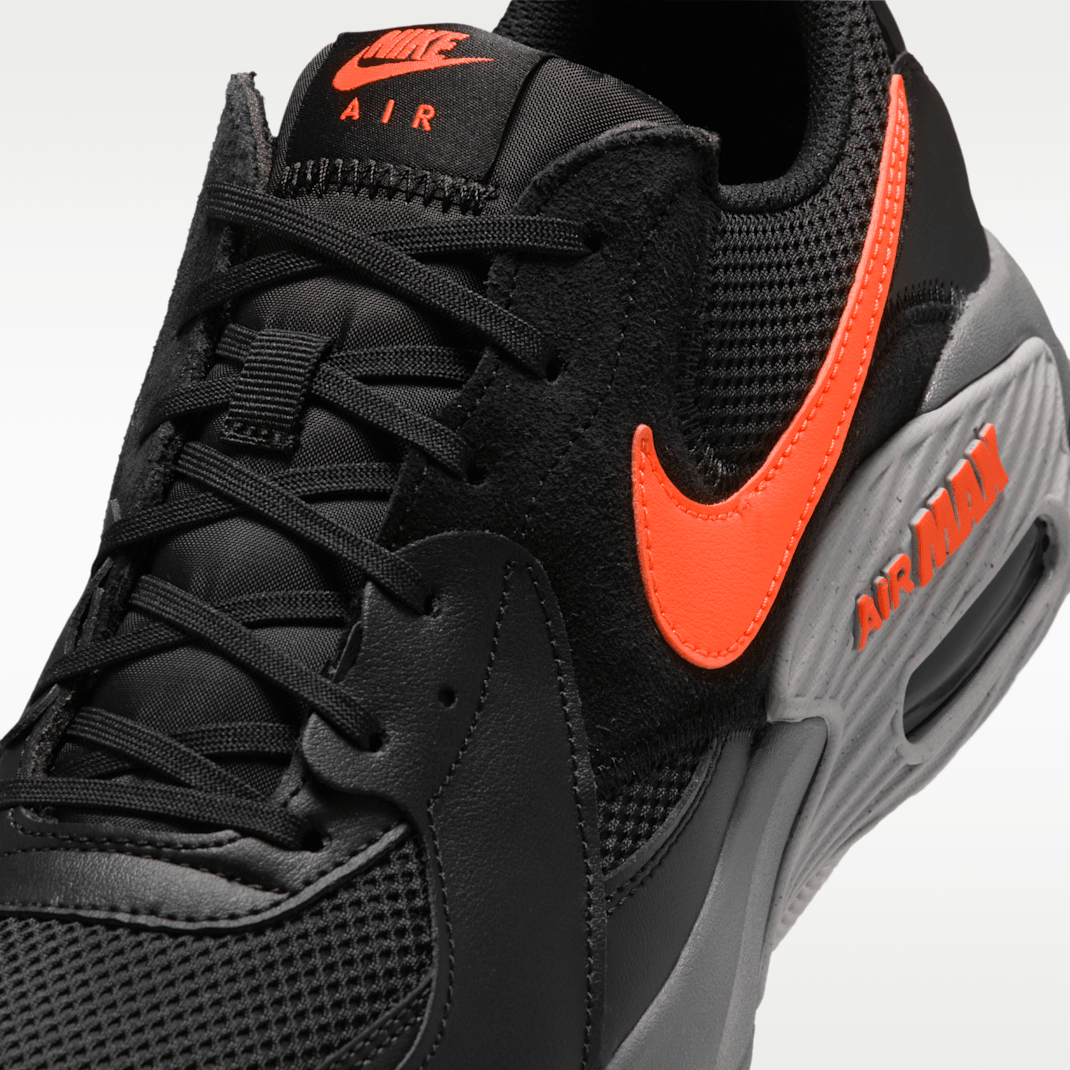 Black/Smoke Grey/Light Smoke Grey/Hyper Crimson
