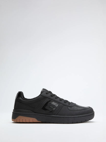 Black 001