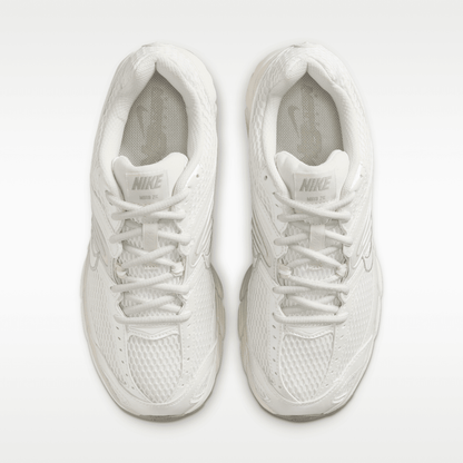 Phantom/Light Bone/Sail/Metallic Summit White
