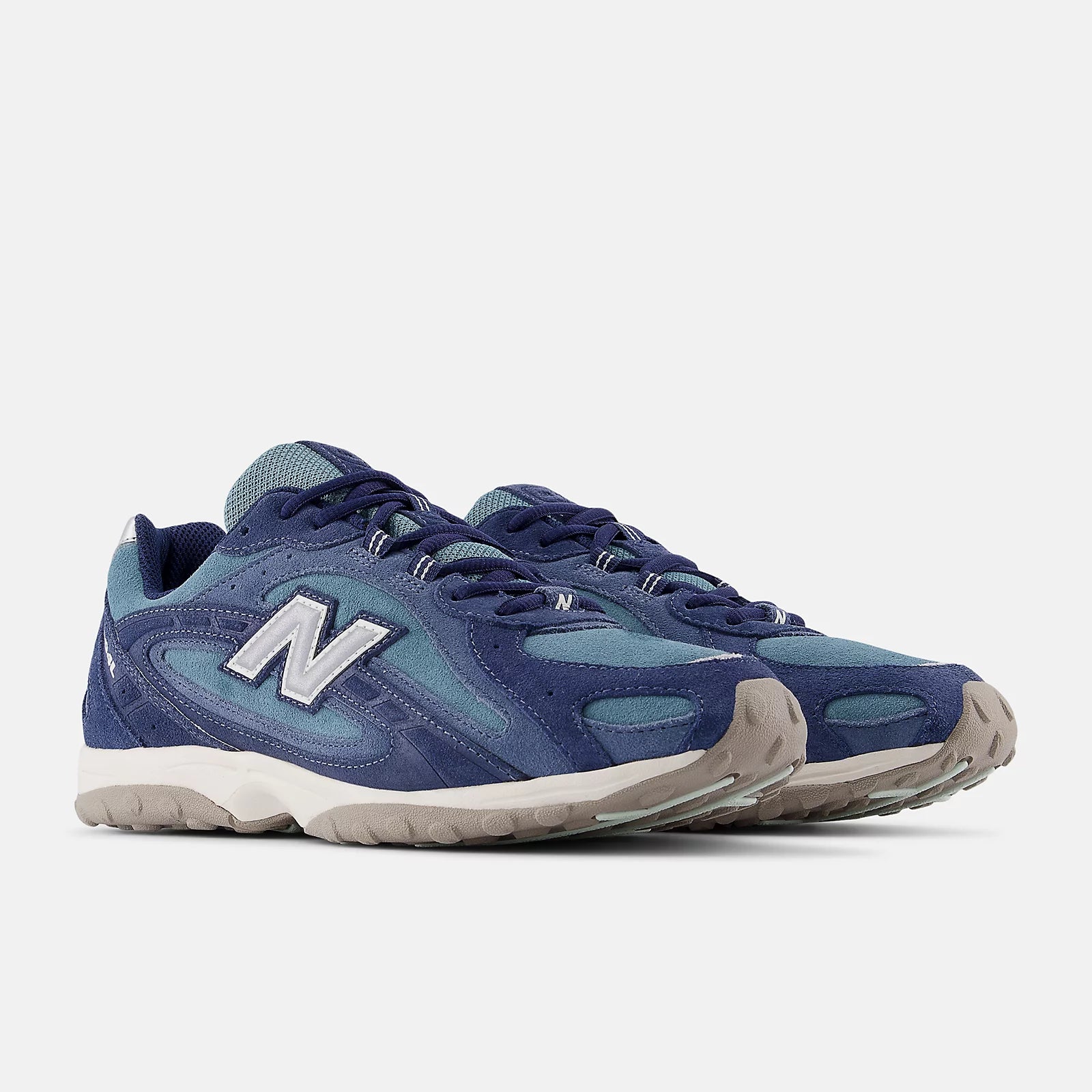 Nb Navy With Salt Water