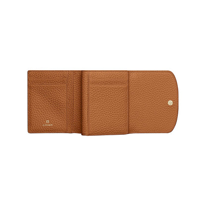 Cognac brown