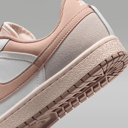 Summit White/Sail/Legend Medium Brown
