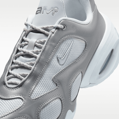 Pure Platinum/Metallic Silver