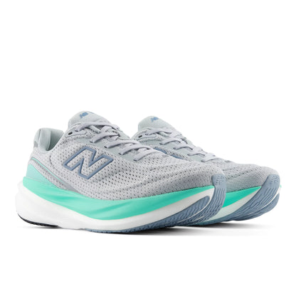 Light Zinc Blue With Bright Mint