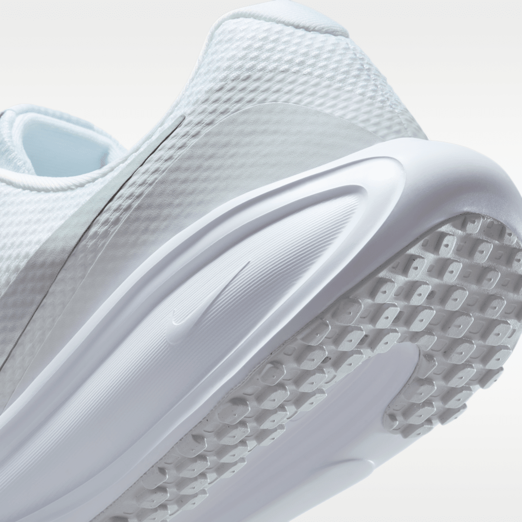 White/Pure Platinum