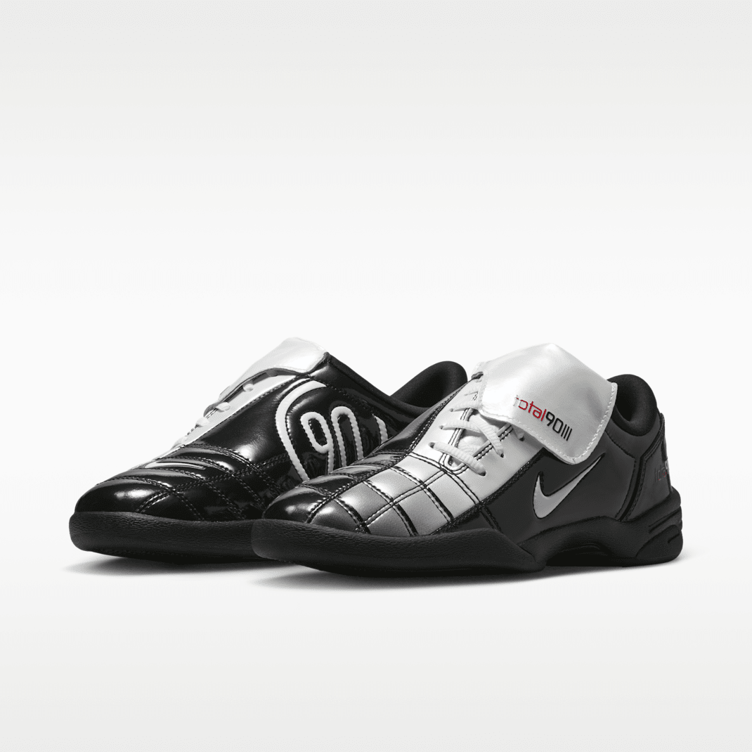 Black/University Red/White