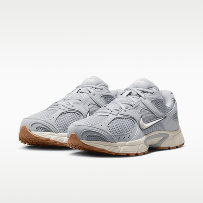 Wolf Grey/Gum Medium Brown/Phantom