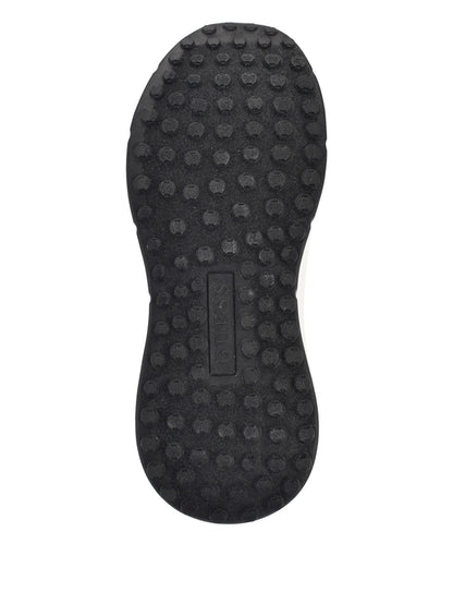 Black 001