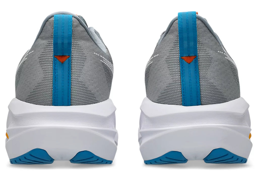 Gravel/White