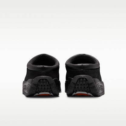 Black/Summit White/Hot Curry/Black