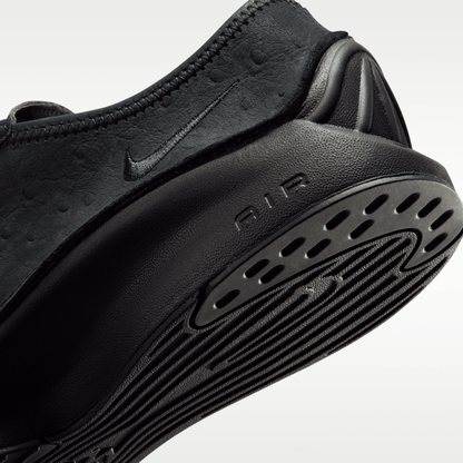 Black/Black/Black