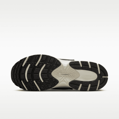 Summit White/Sail/Black/Light Orewood Brown