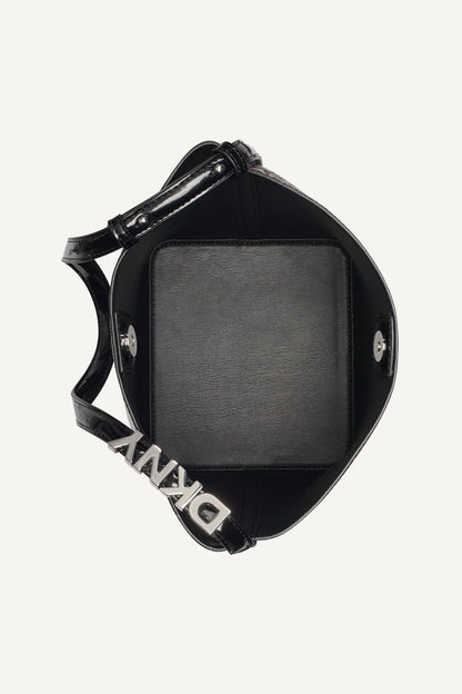 black/saddle