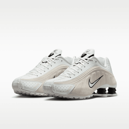 Summit White/Light Orewood Brown/Black