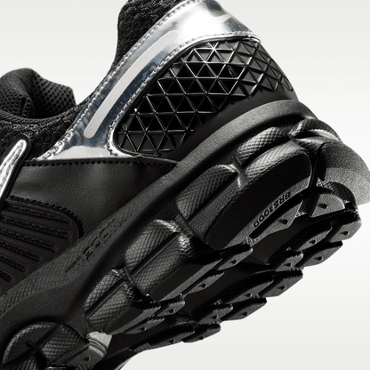 Black/Cool Grey/White/Metallic Silver