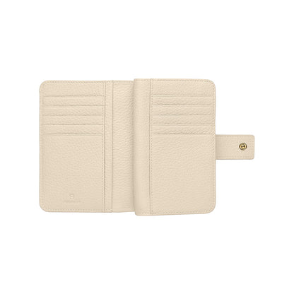 Macadamia White