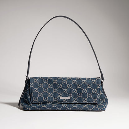 denim azul con GG