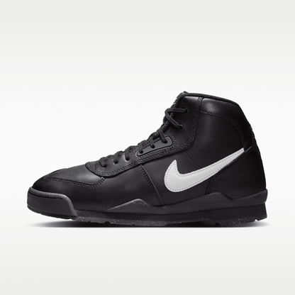 Black/Black/White