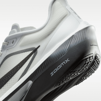 White/Smoke Grey/Metallic Silver/Black