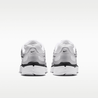 White/Off White/Dark Smoke Grey/White