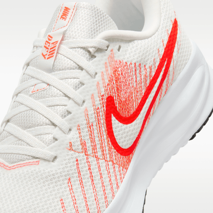 Summit White/Turf Orange/White/Bright Crimson