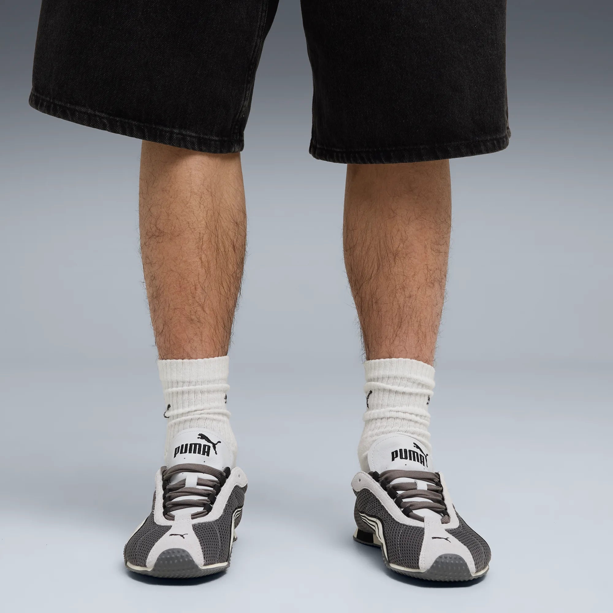 Cool Dark Gray-Silver Mist
