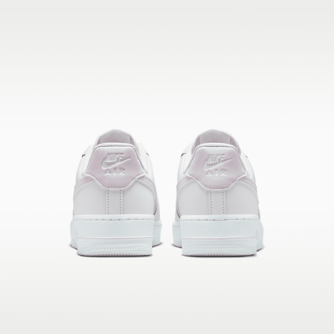 White/Metallic Silver/Bleached Lilac