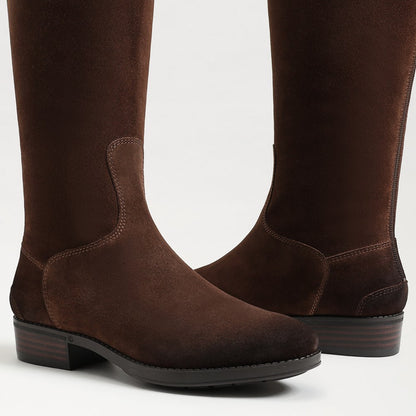 Mustang Brown Suede