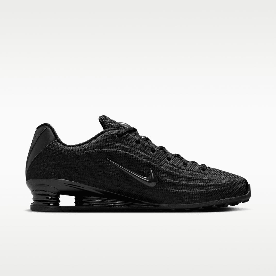 Black/University Red/Black