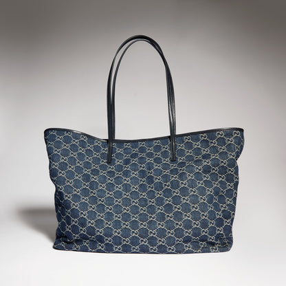 denim azul oscuro con GG