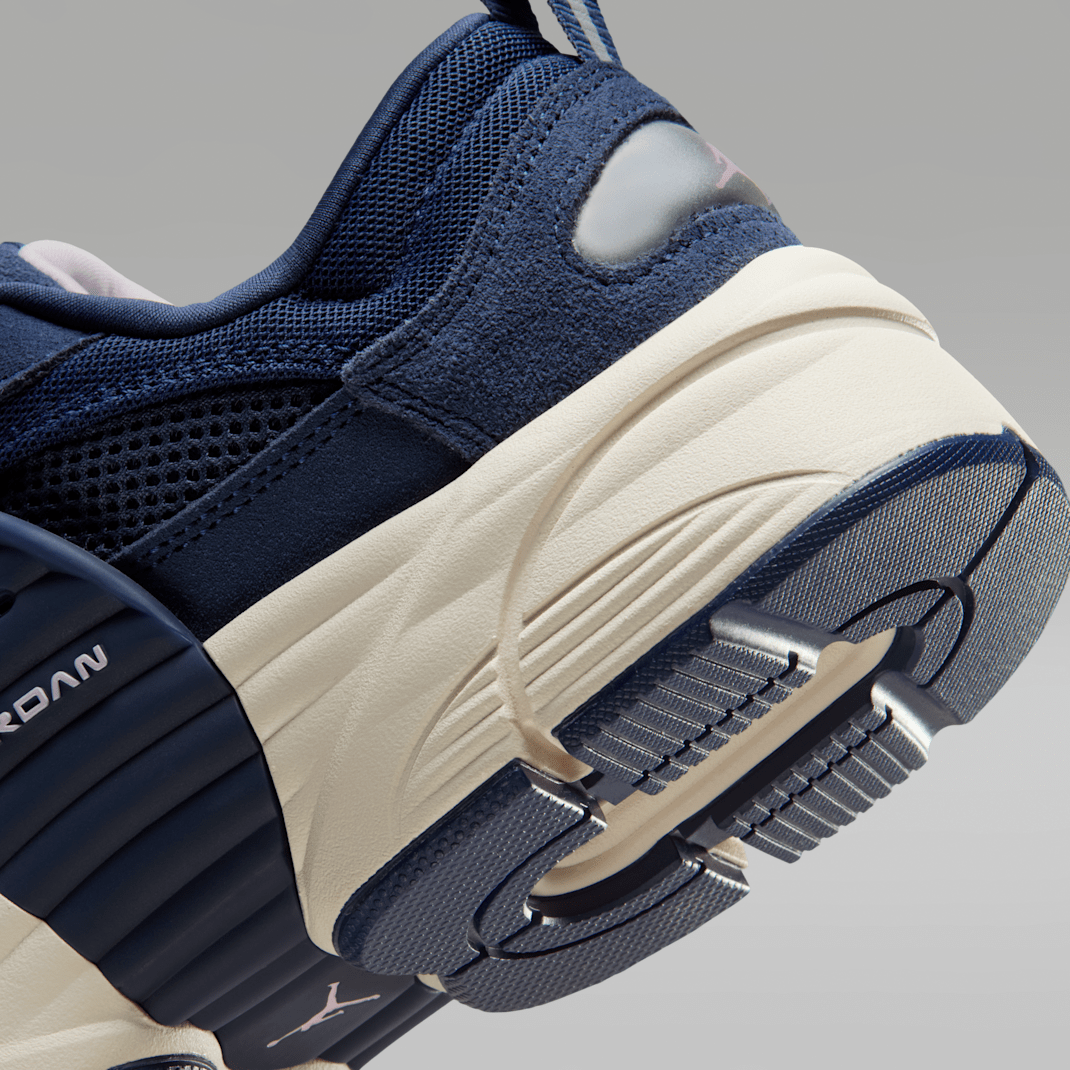 Midnight Navy/Thunder Blue/Light Orewood Brown/Pink Foam