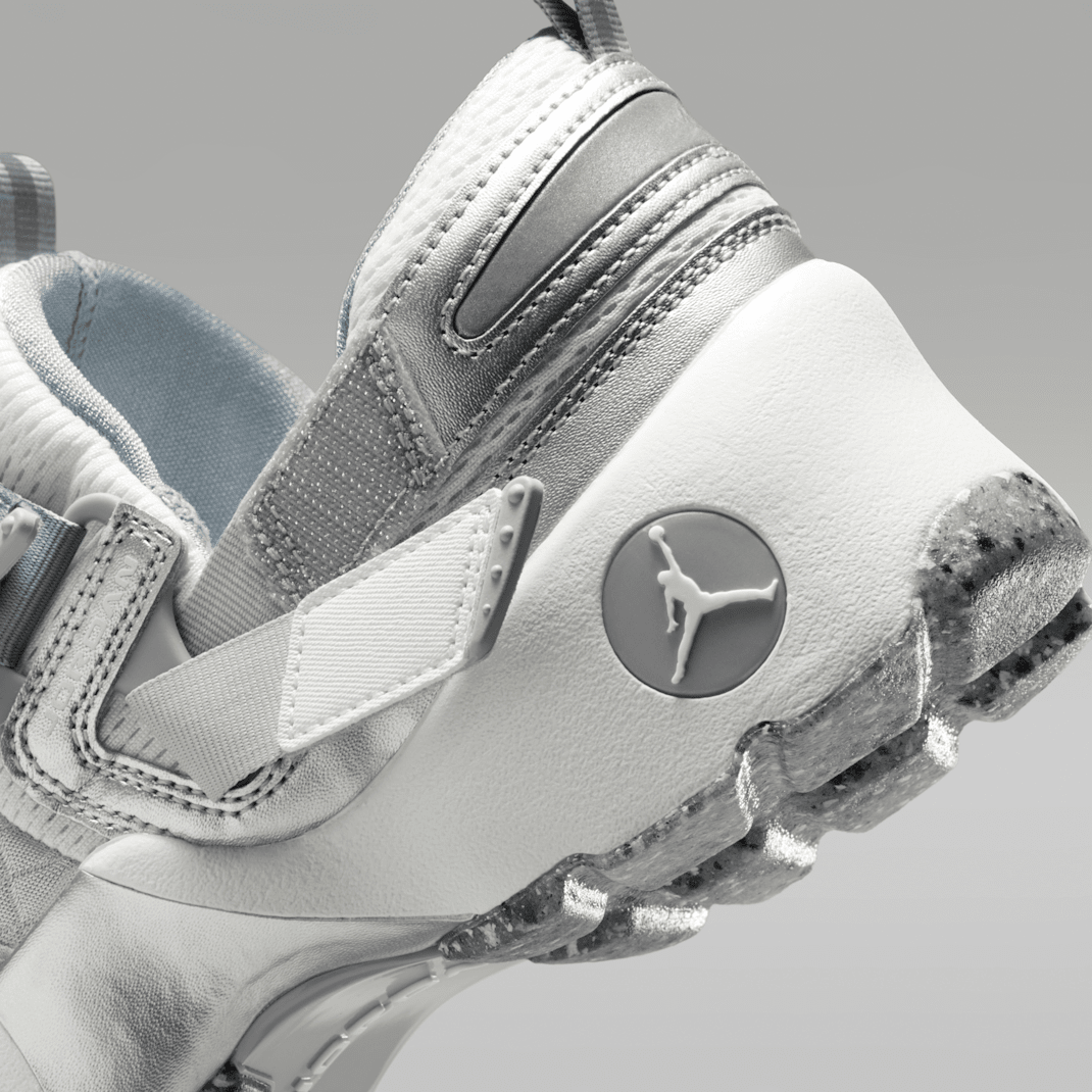 Wolf Grey/Reflective Silver/Summit White