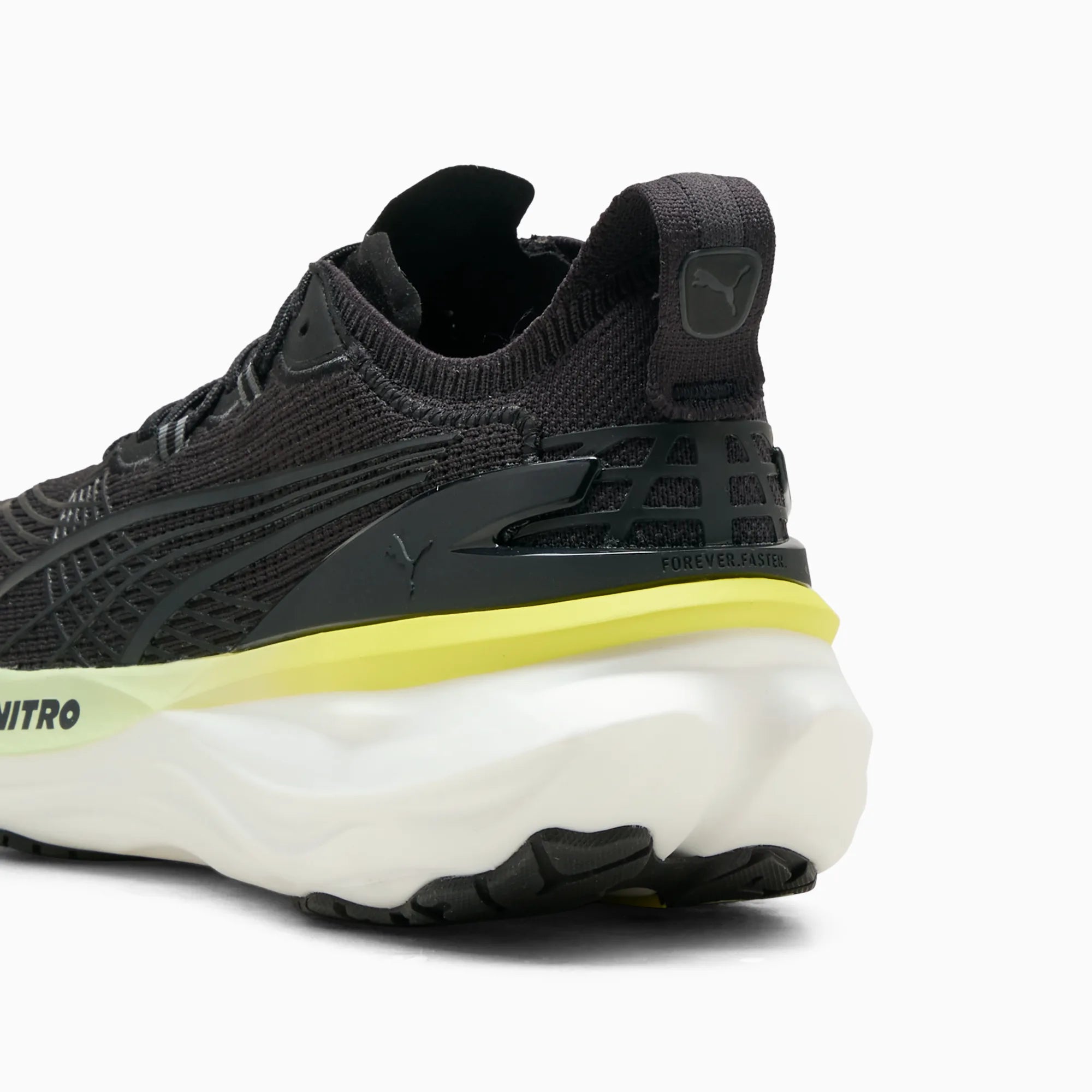 PUMA Black-Apple Spritz