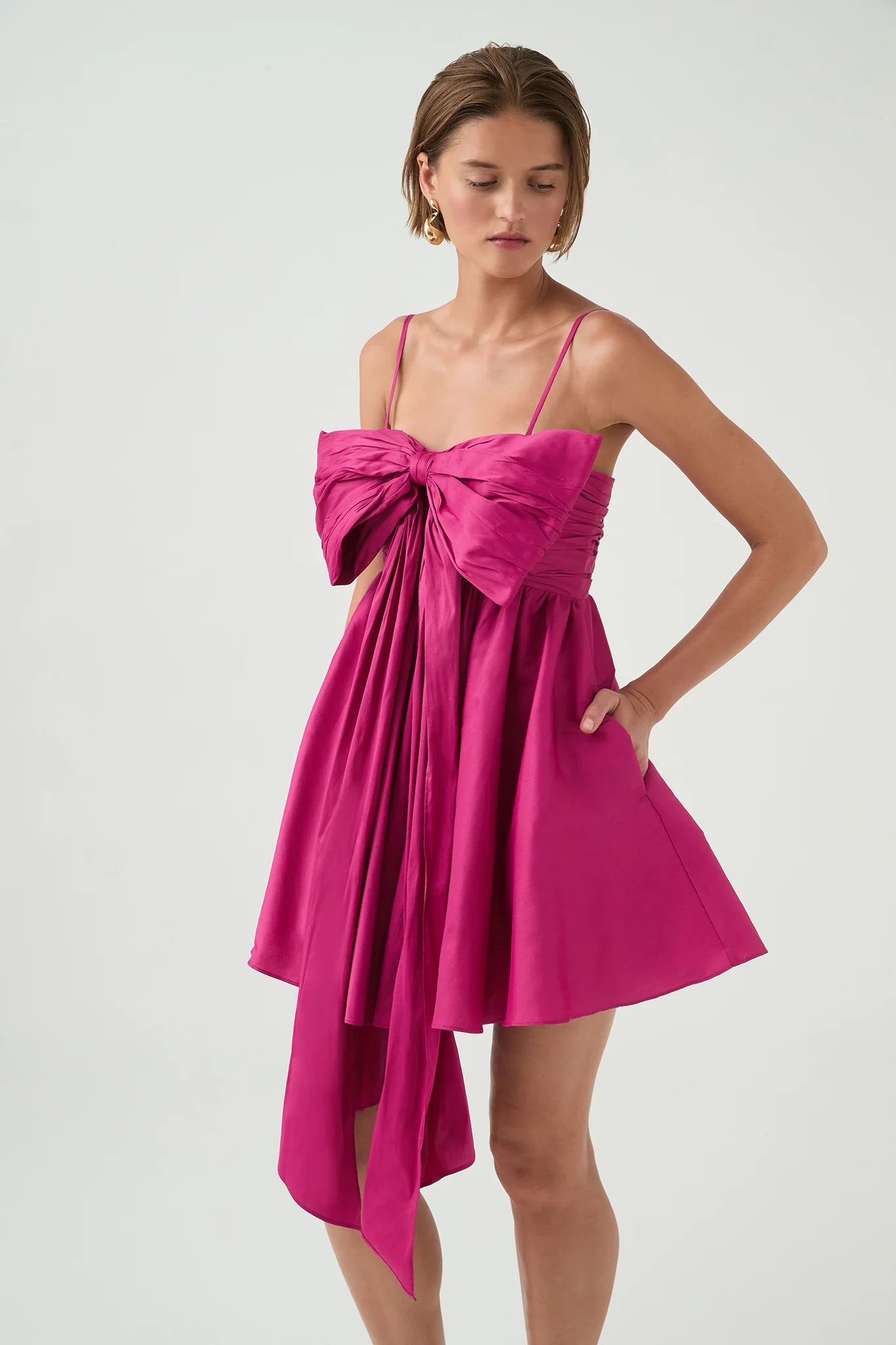 MAGENTA