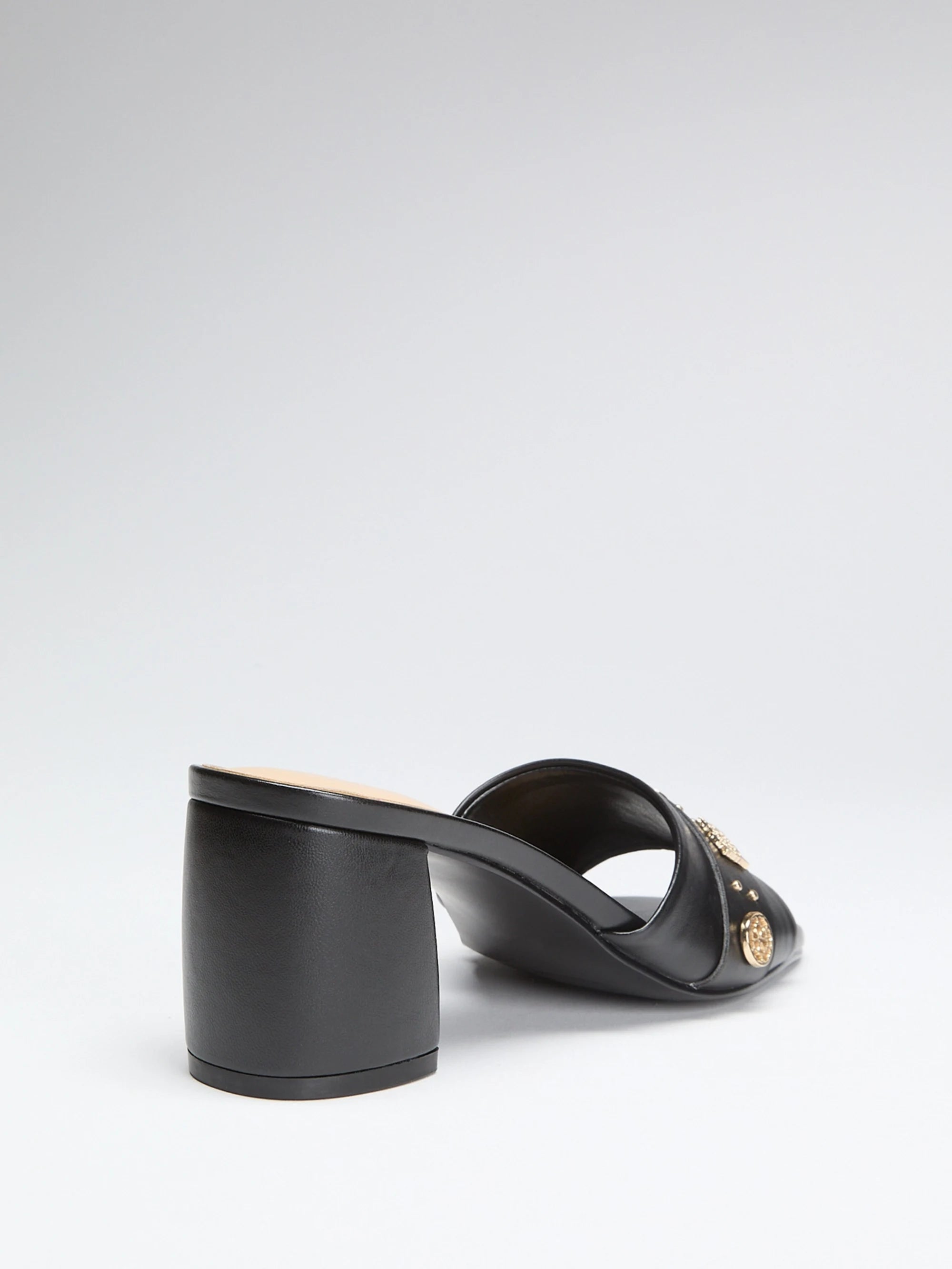 Black 001