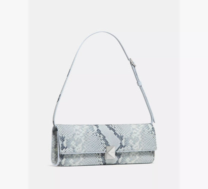 Pale Sapphirine