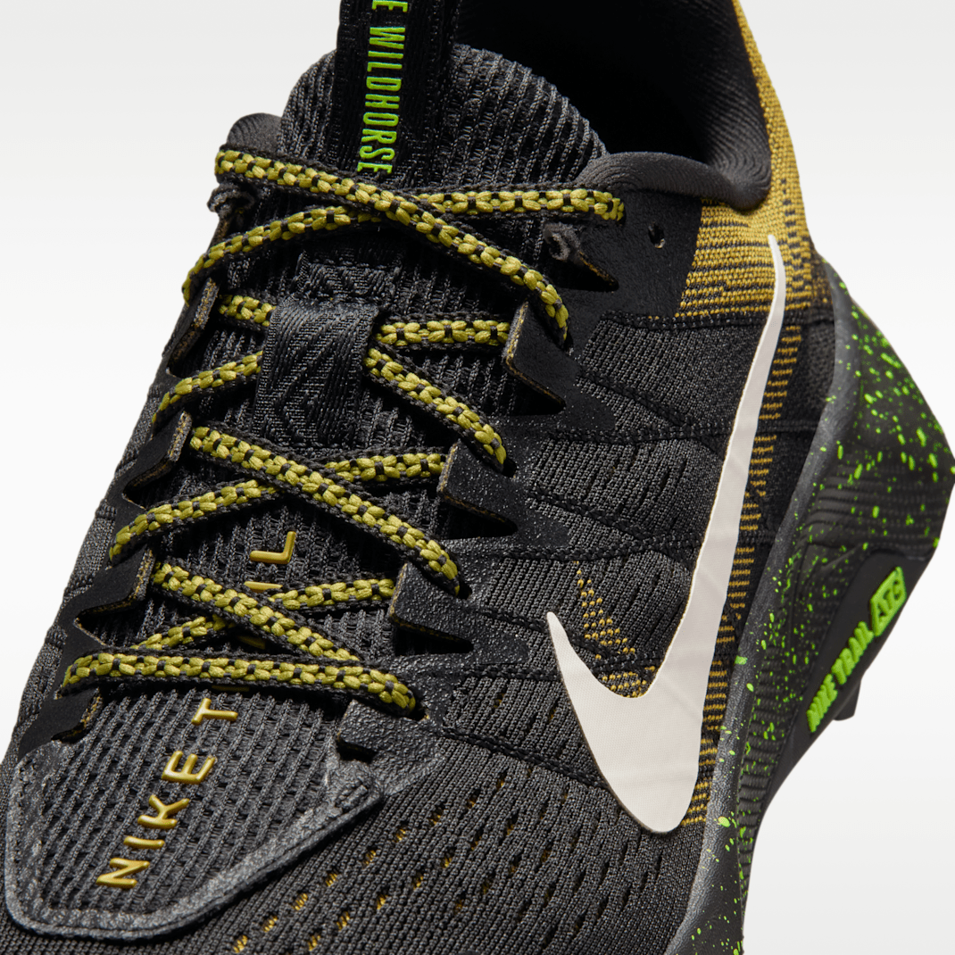 Black/Peat Moss/Volt Ice/Phantom