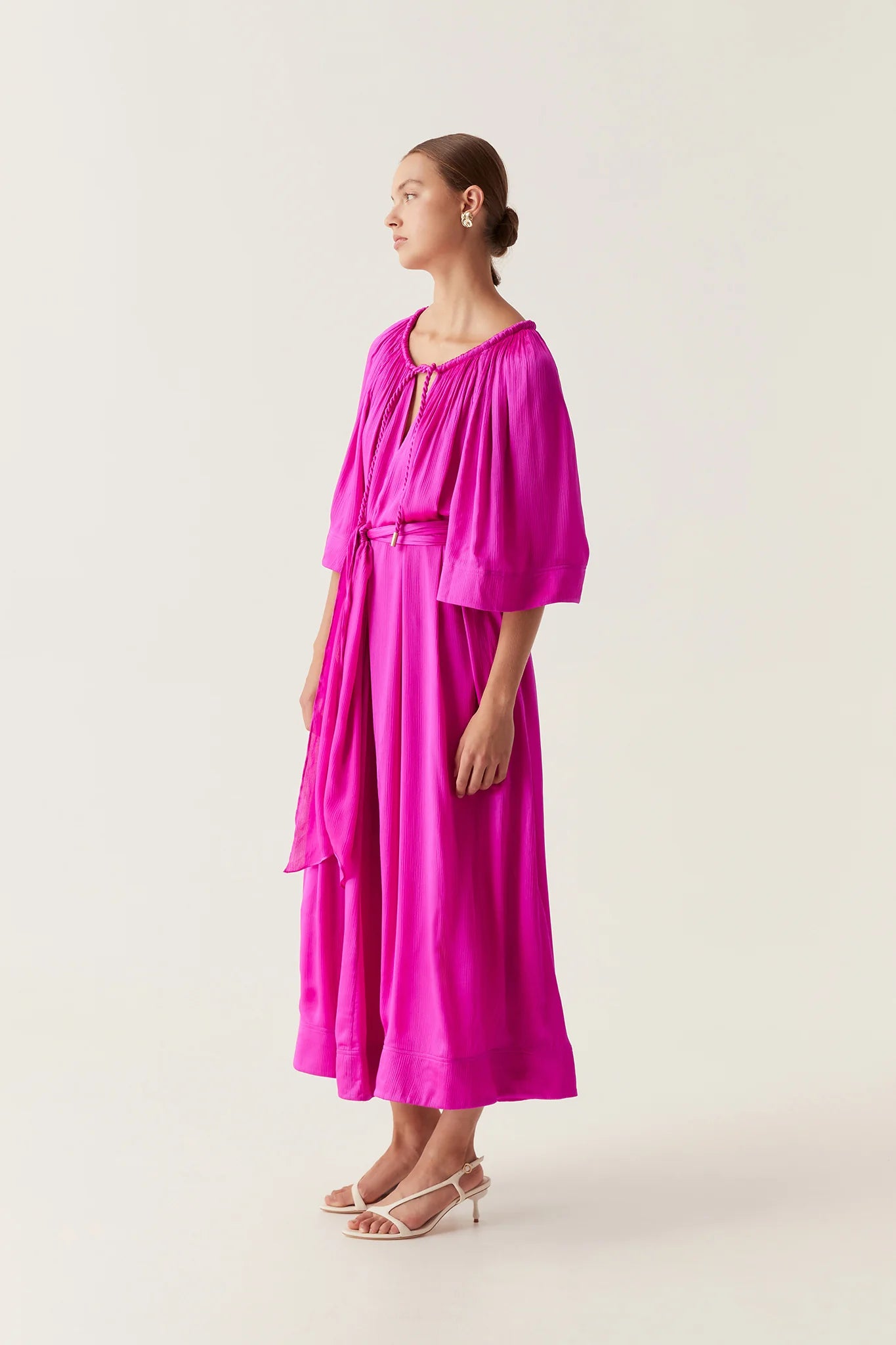 DEEP MAGENTA